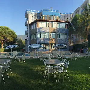 Art Beach Отель
